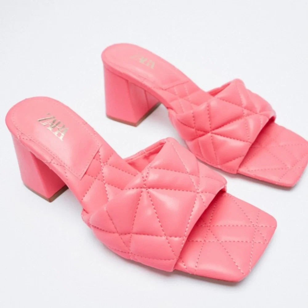 Zara New Bright Pink Quilted Heeled Squared Toe Mules Shoes, size 11, nwt - Picture 2 of 6